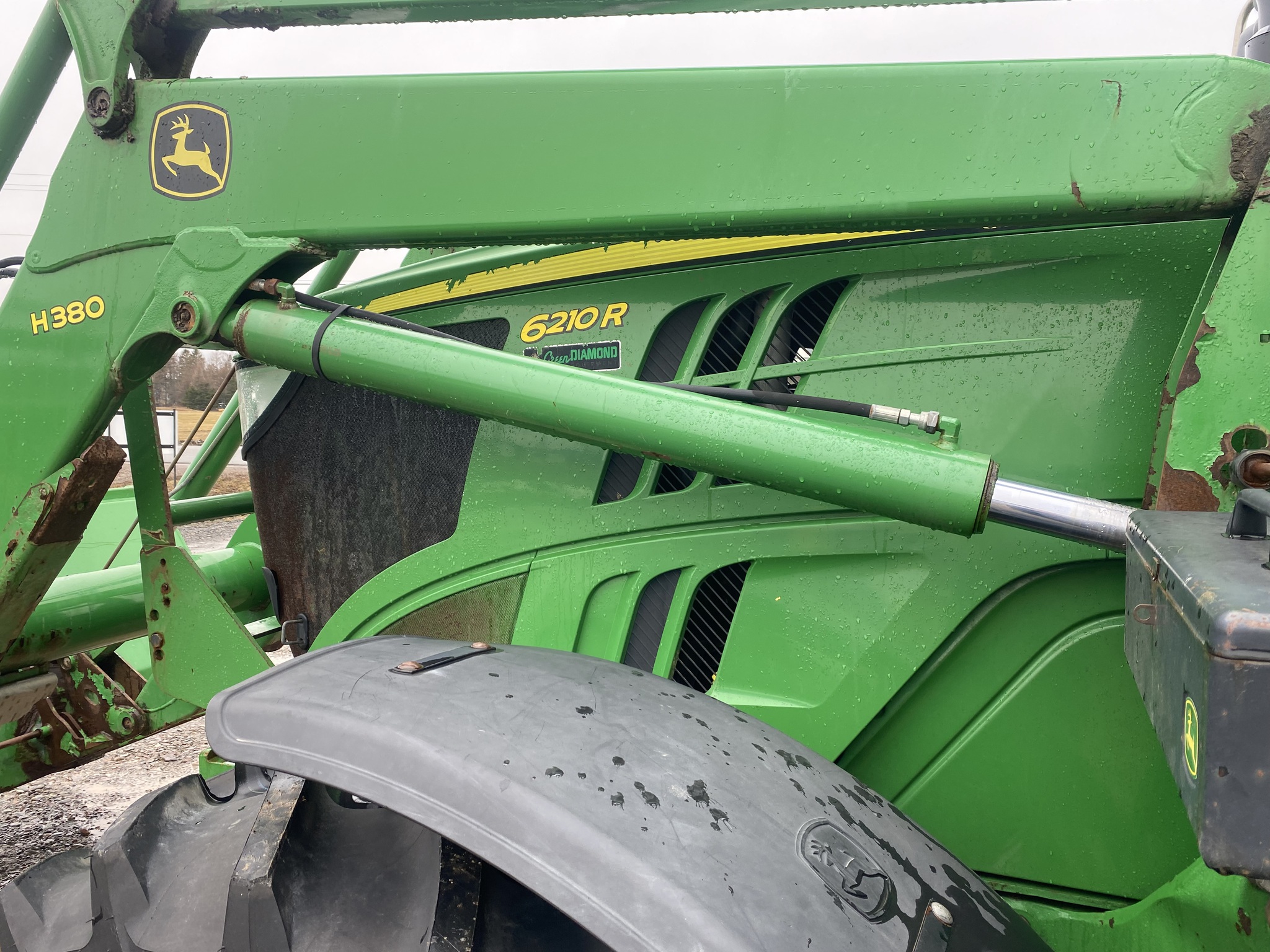 2014 John Deere 6210R Image 23