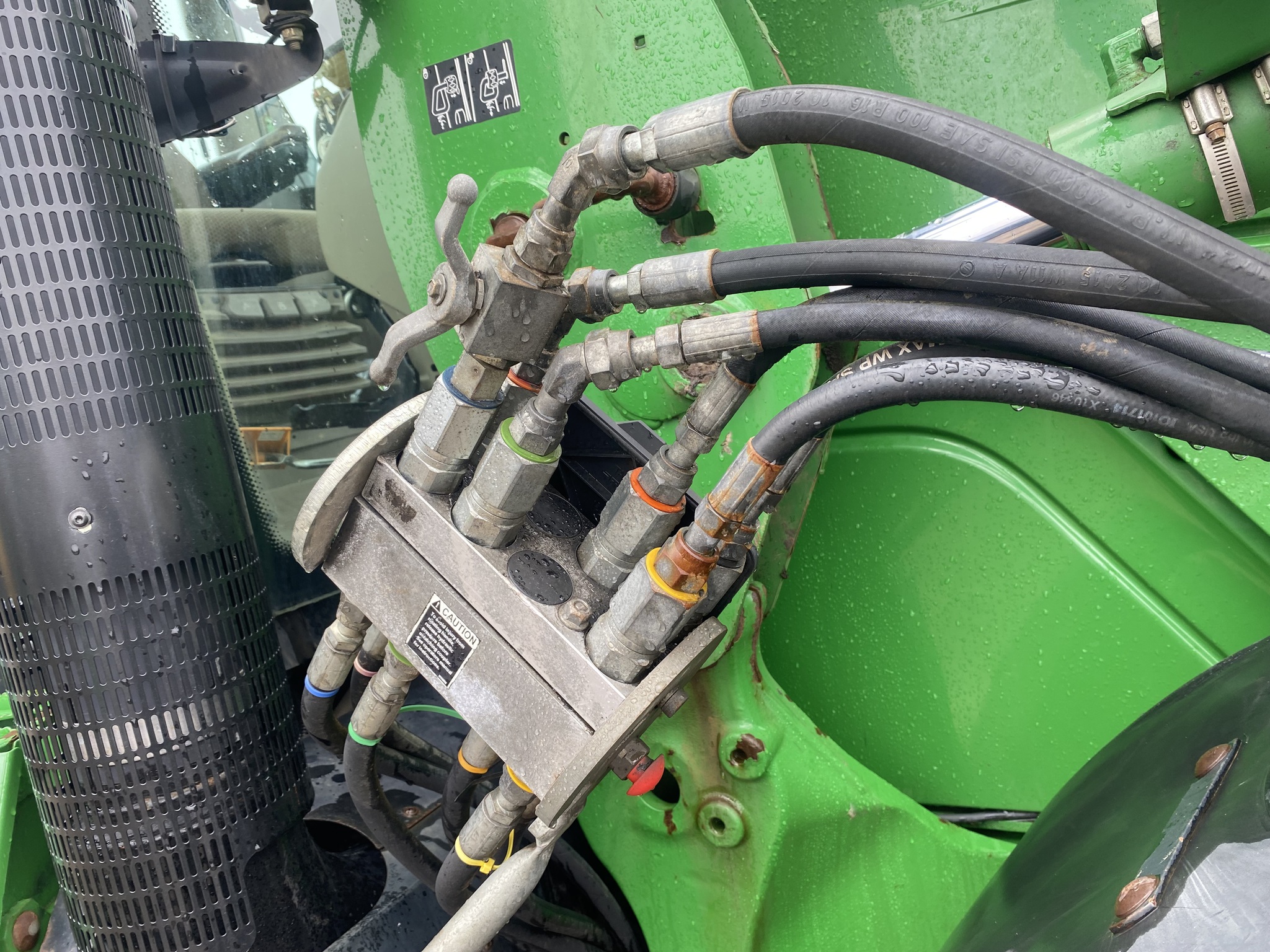 2014 John Deere 6210R Image 13