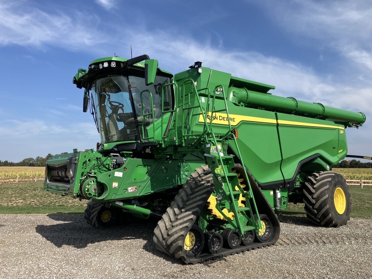 2022 John Deere X9 1100 Image 1
