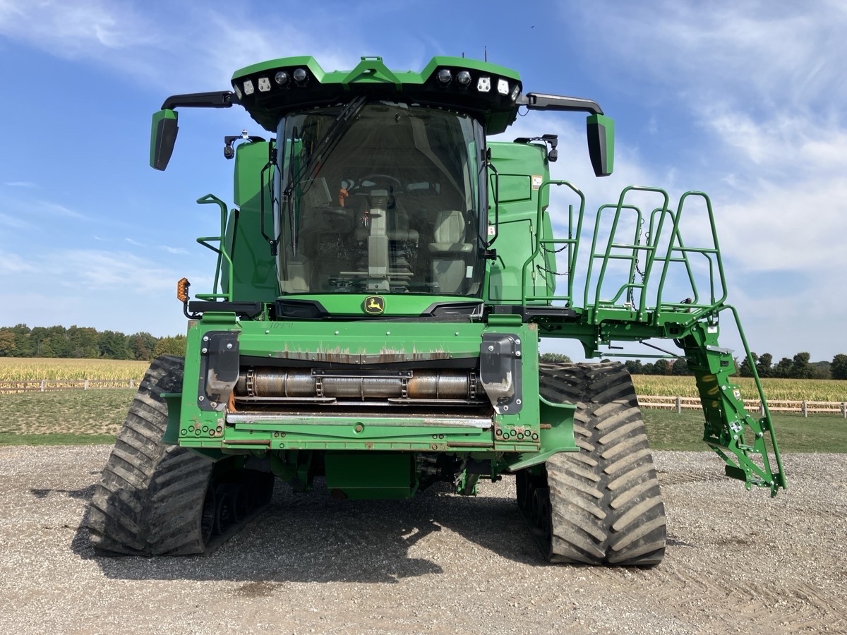 2022 John Deere X9 1100 Image 3