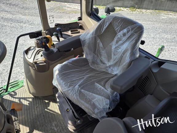 Photo of 2023 John Deere 6145M