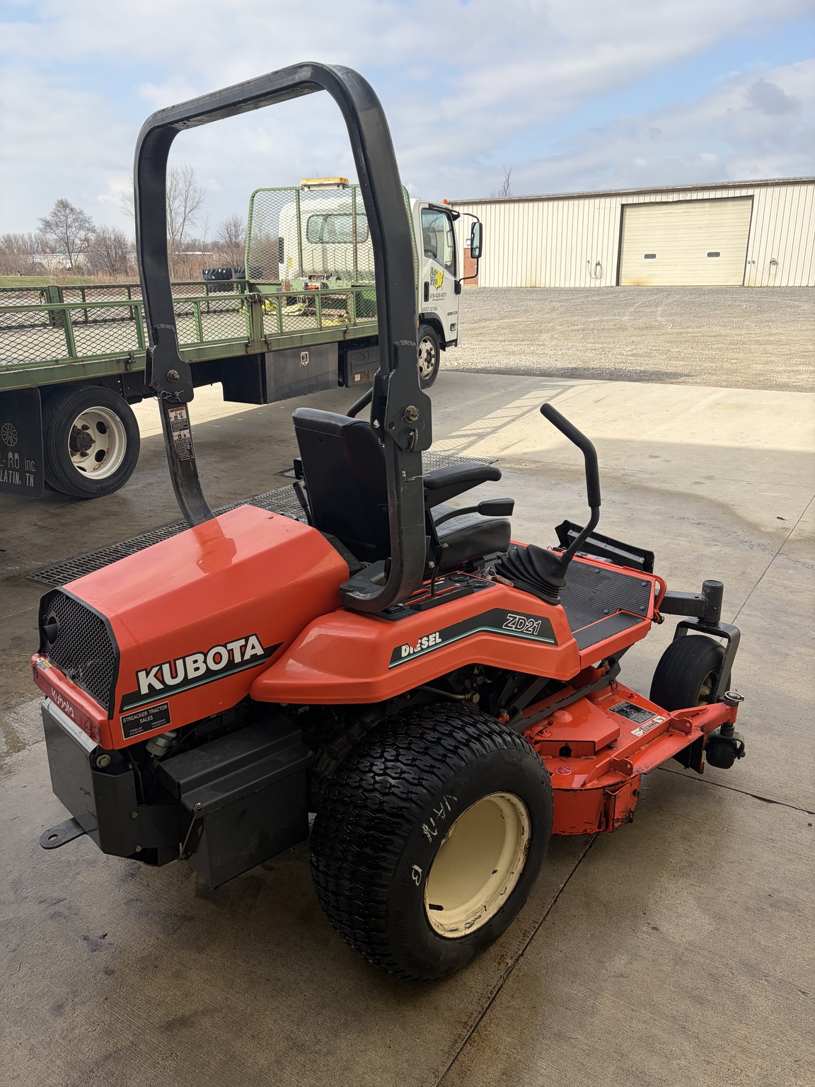Kubota ZD21 Image 3