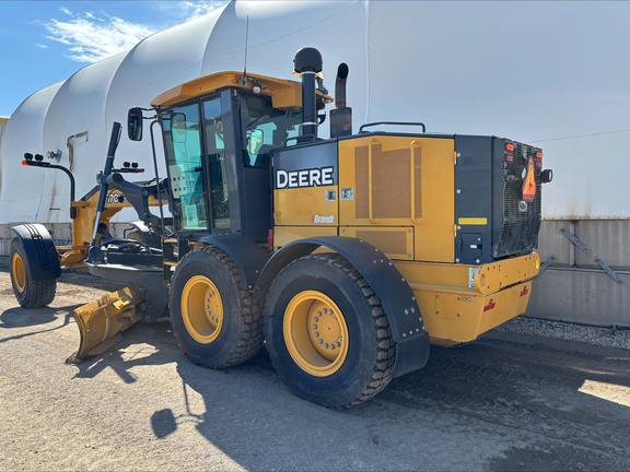 2018 John Deere 870G