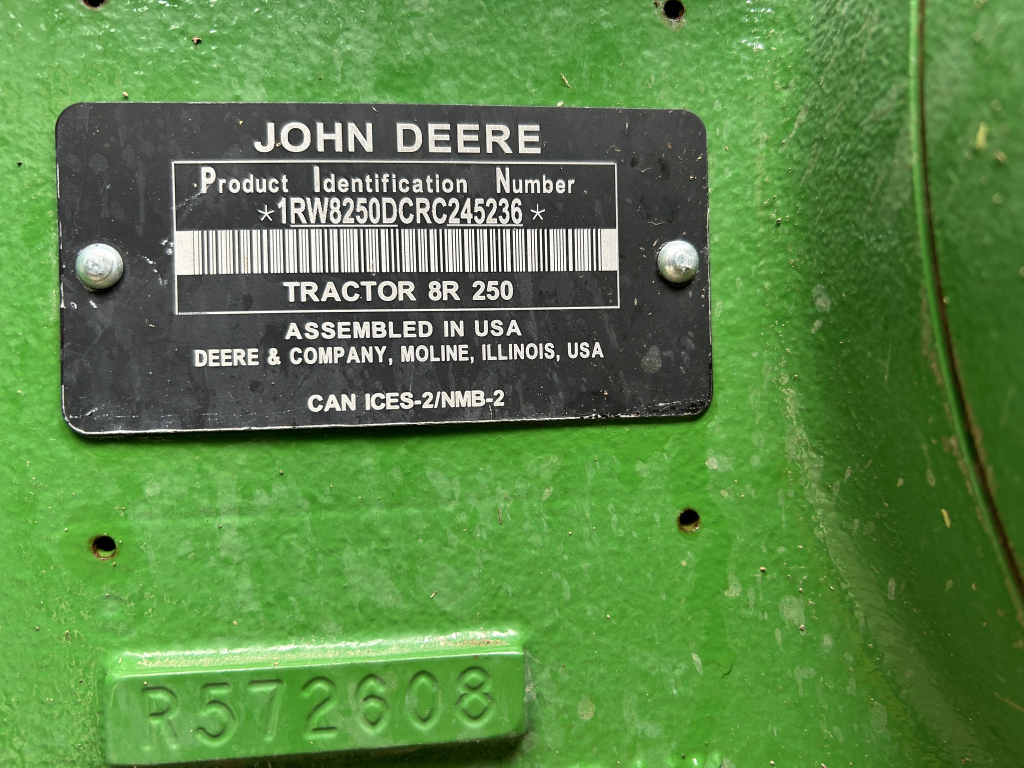  2024 John Deere 8R 250 at Heritage Tractor in Pittsburg, KS