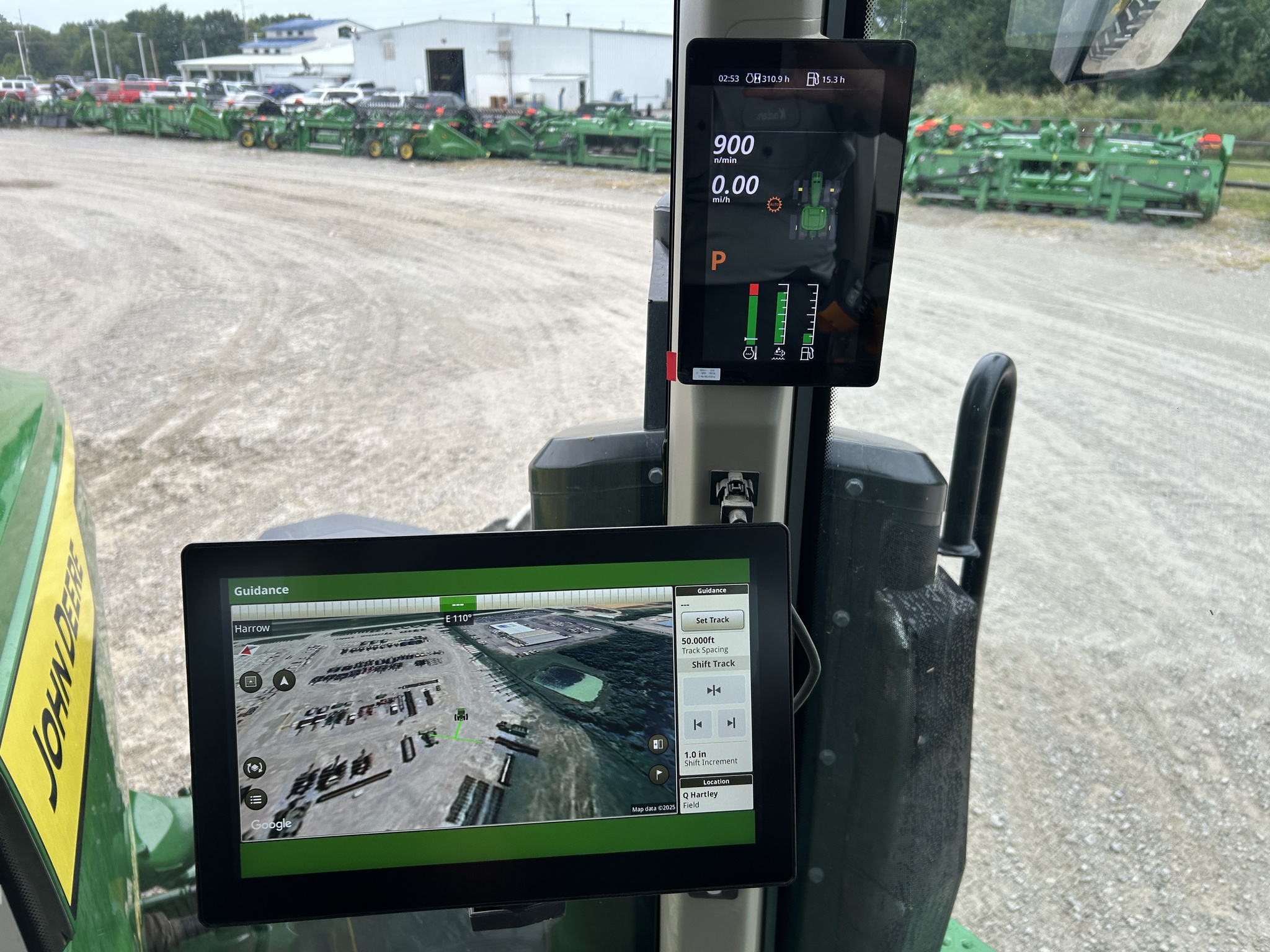  2024 John Deere 8R 250 at Heritage Tractor in Pittsburg, KS
