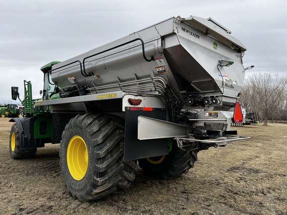 2024 John Deere 800R - Photo4