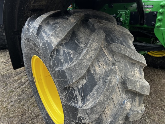 2024 John Deere 800R - Photo12