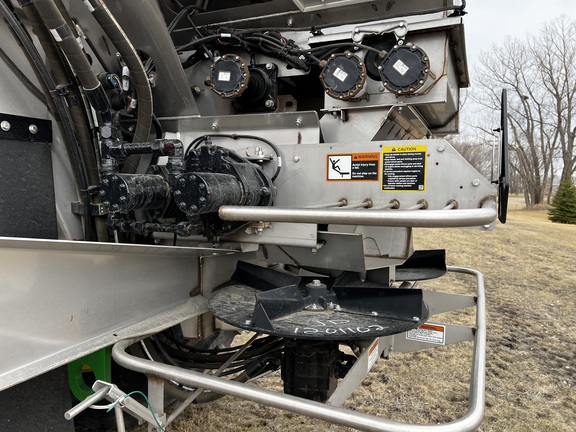 2024 John Deere 800R - Photo24