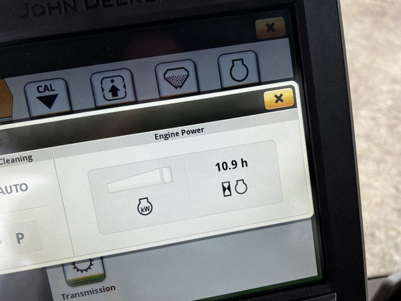 2024 John Deere 800R - Photo43