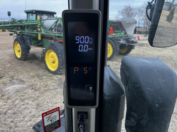 2024 John Deere 800R - Photo41