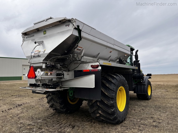 2024 John Deere 800R - Photo6