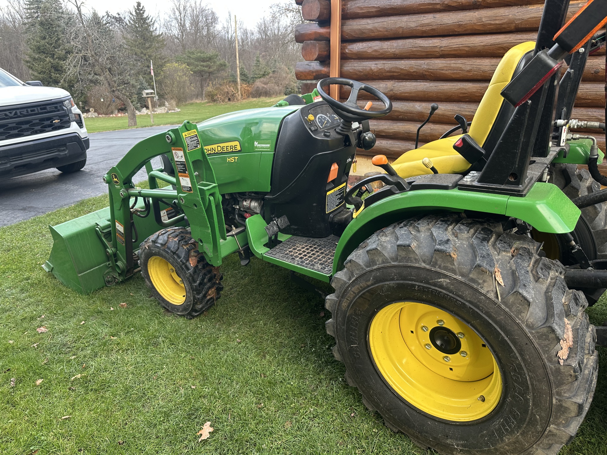 2014 John Deere 2032R Image 7