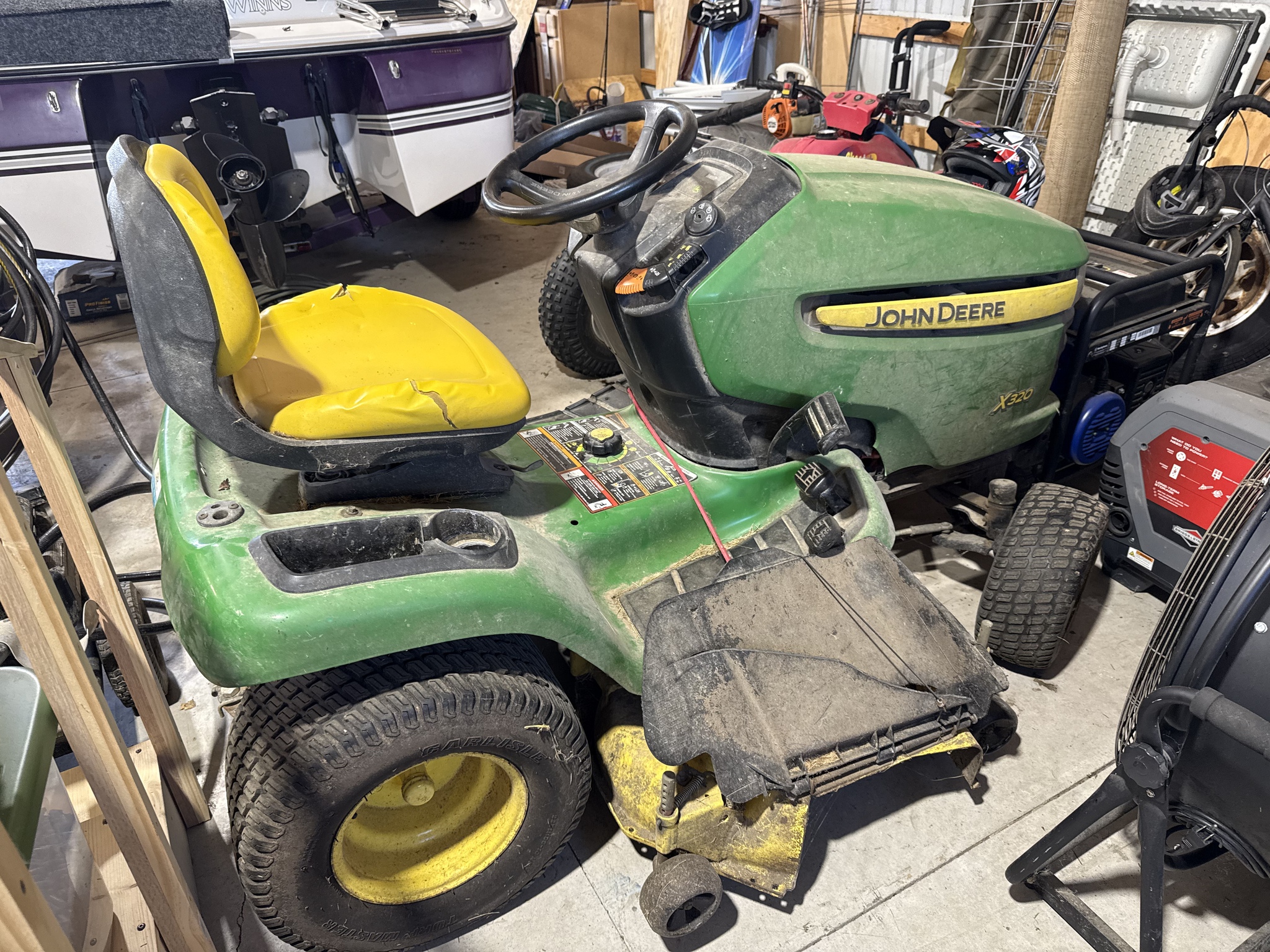 2011 John Deere X320 Image 1
