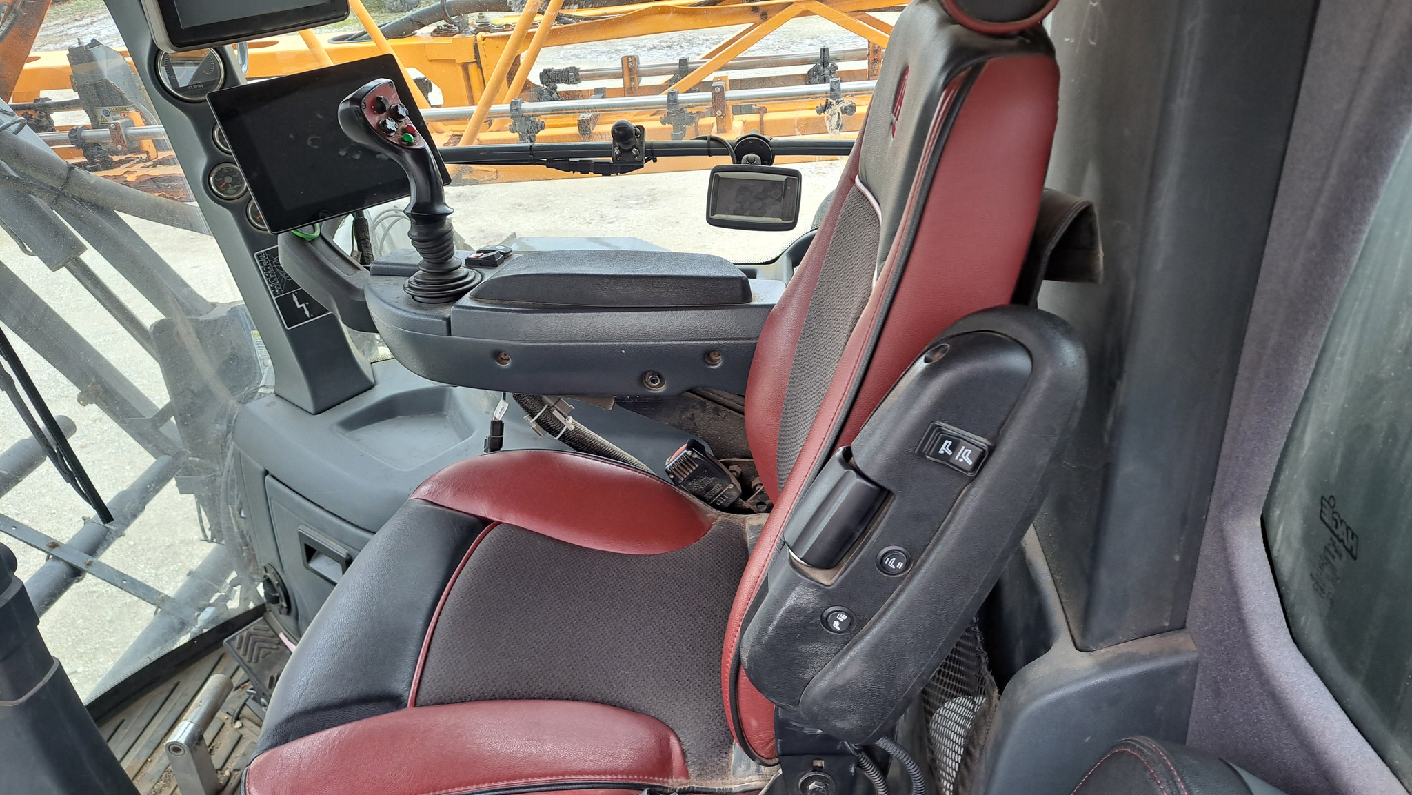  2019 Hagie STS16 at Heritage Tractor in Kewanee, IL