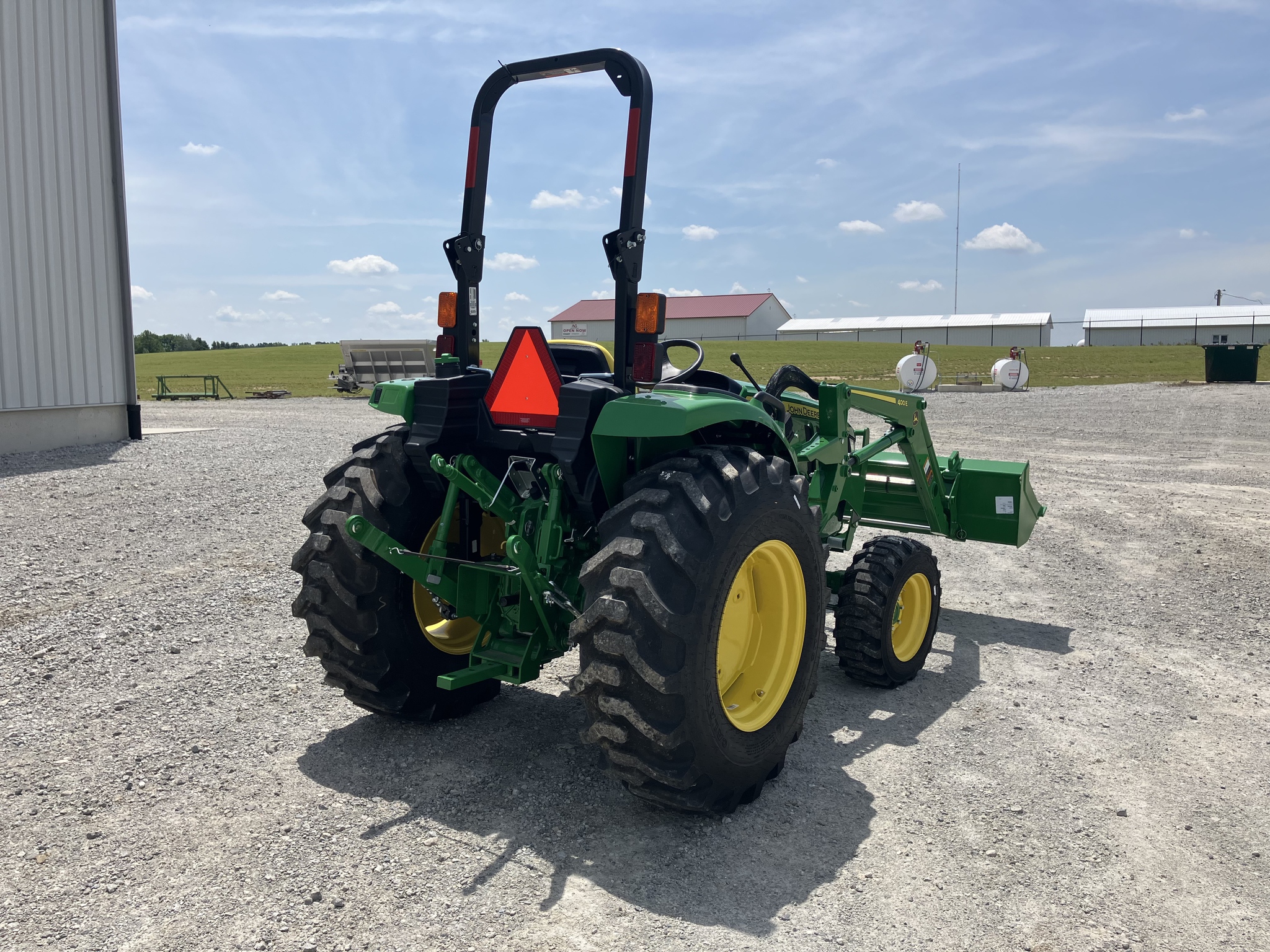 2025 John Deere 4044M Image 7