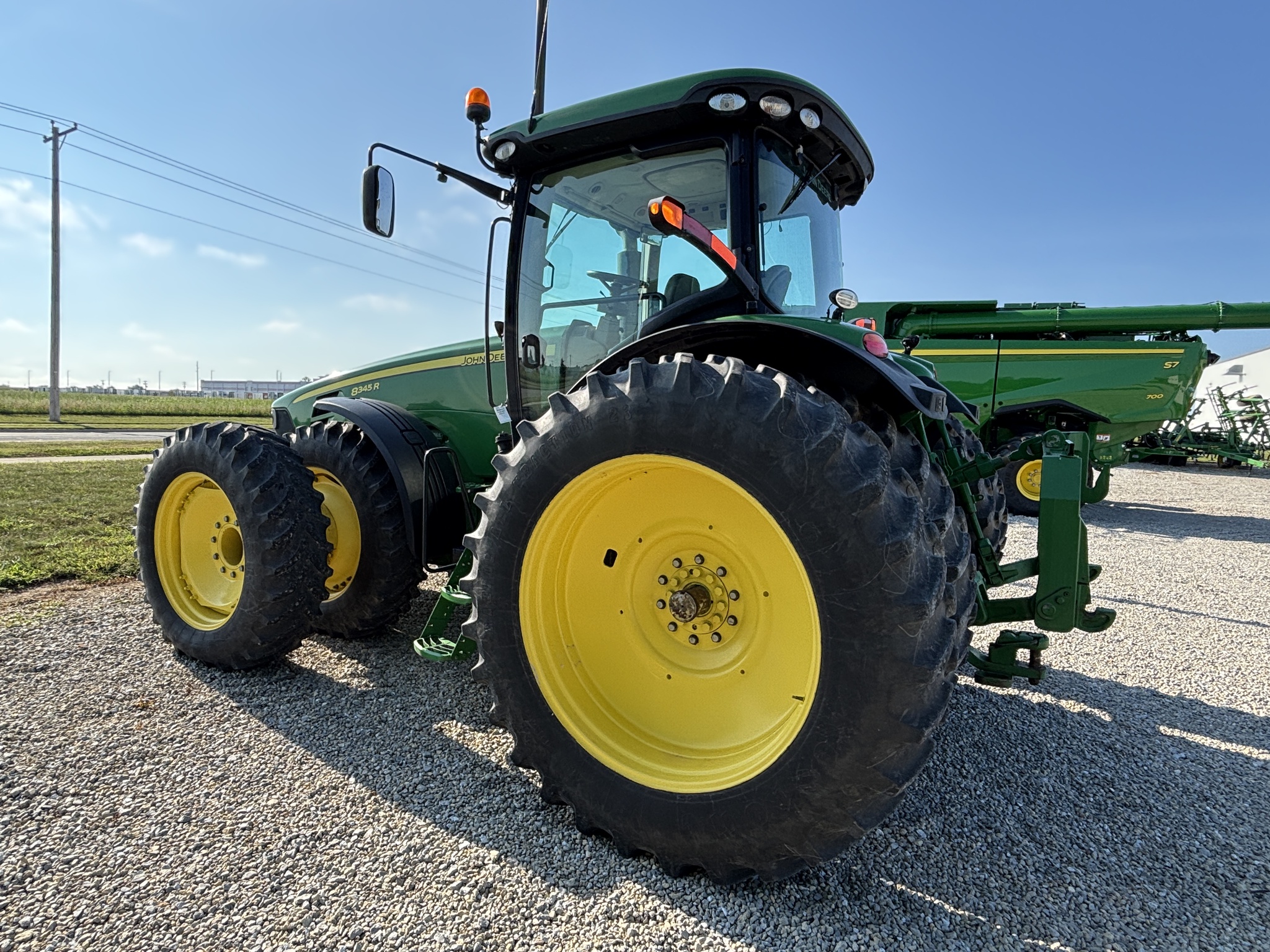 Used 2010 John Deere 8345R Row Crop Tractors at Koenig Equipment in Greenville, OH - PhotoXL3