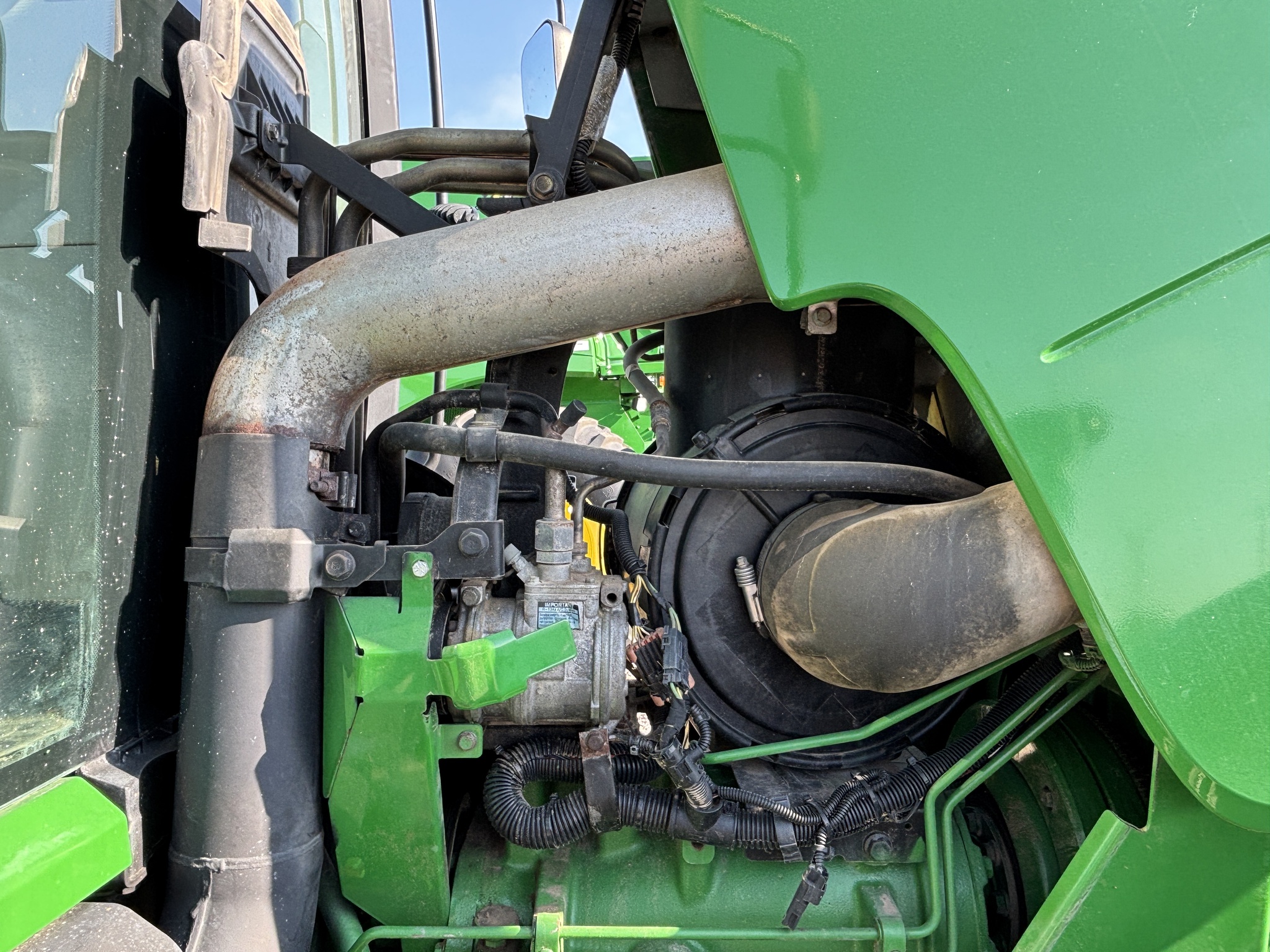 Used 2010 John Deere 8345R Row Crop Tractors at Koenig Equipment in Greenville, OH - PhotoXL14
