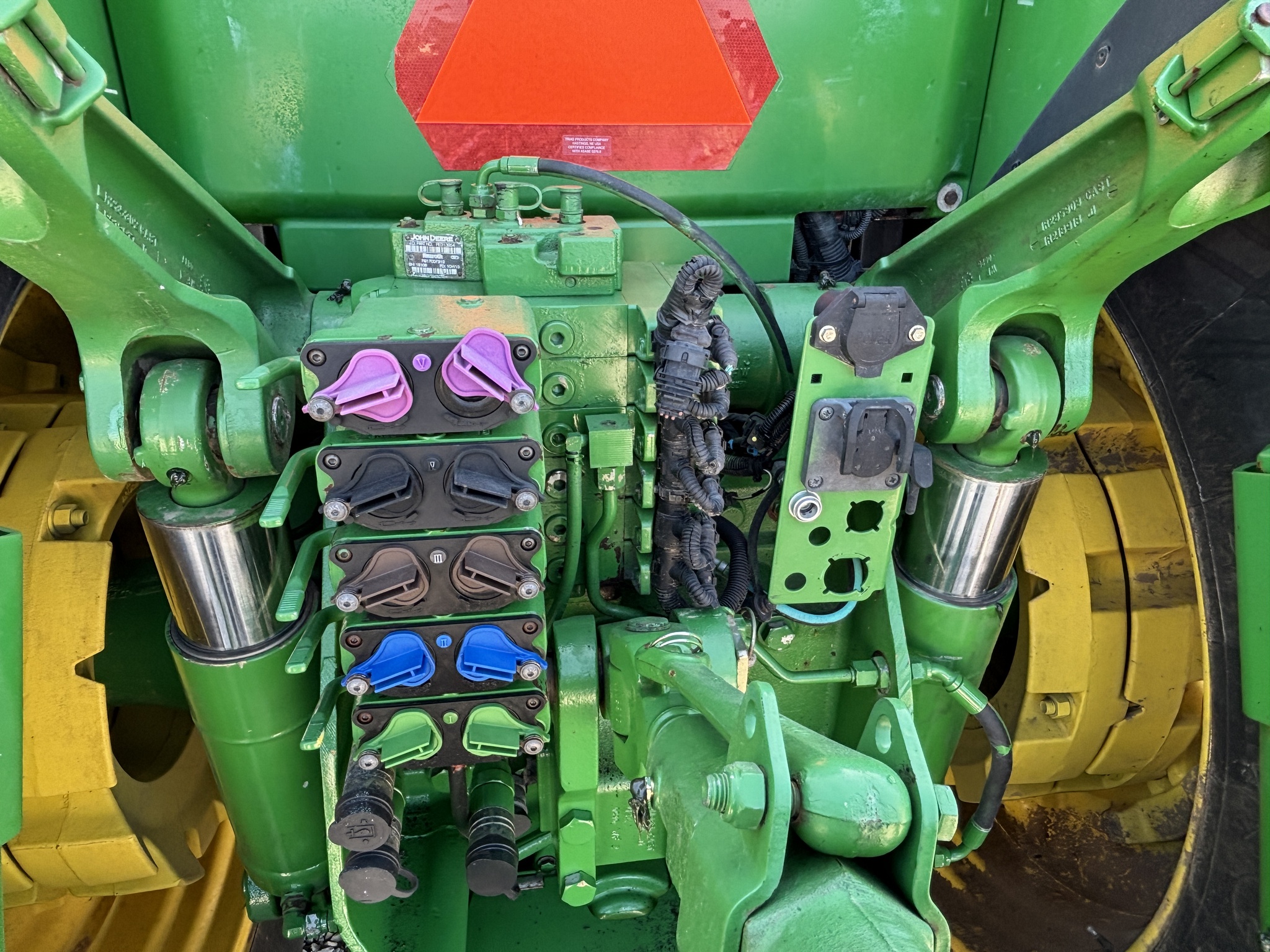 Used 2010 John Deere 8345R Row Crop Tractors at Koenig Equipment in Greenville, OH - PhotoXL35