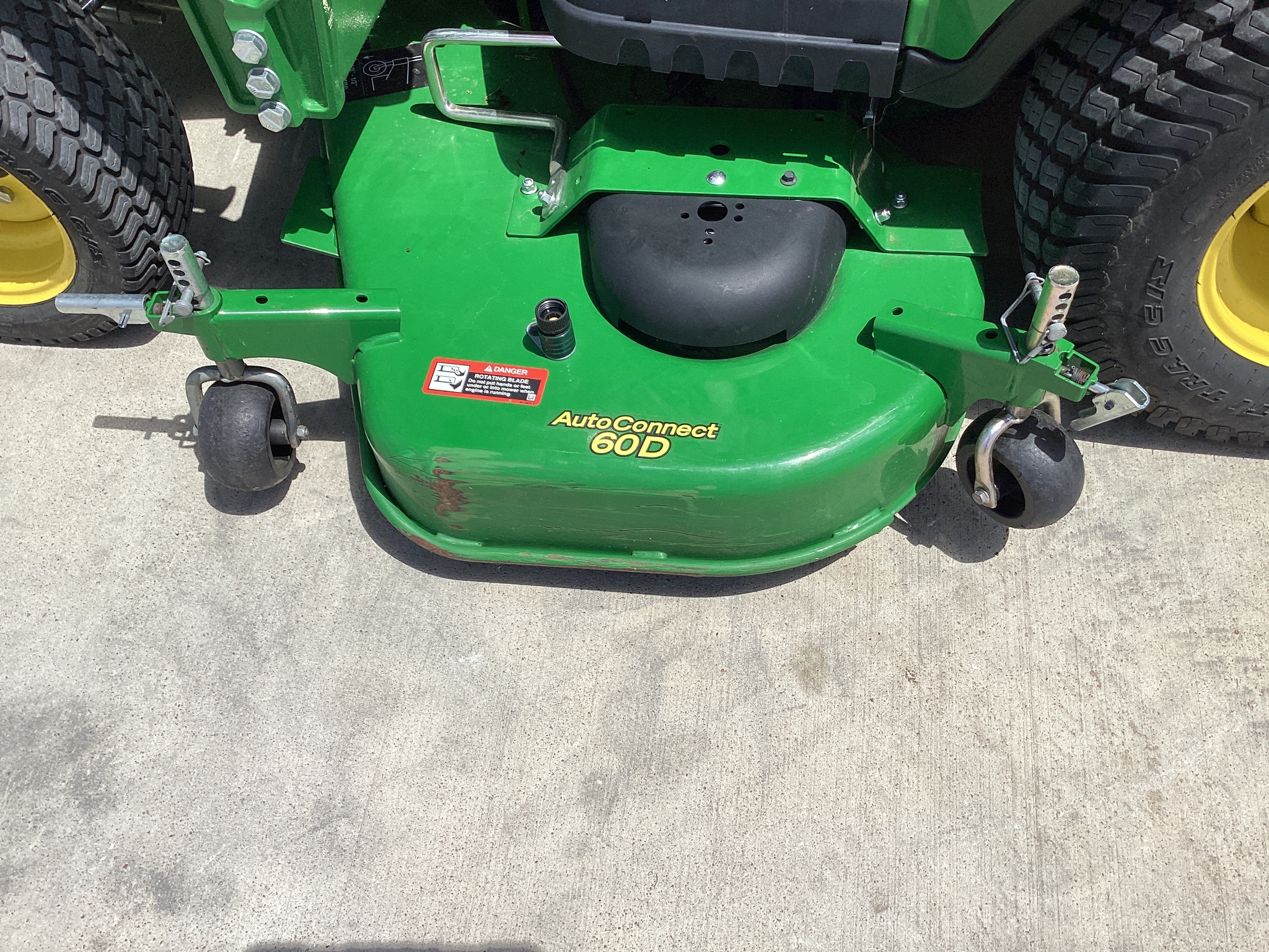 2021 John Deere 1023E Image 15