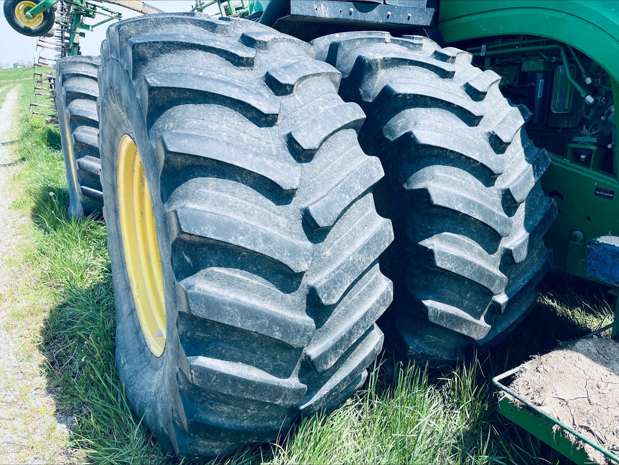 2012 John Deere 9460R Image 13