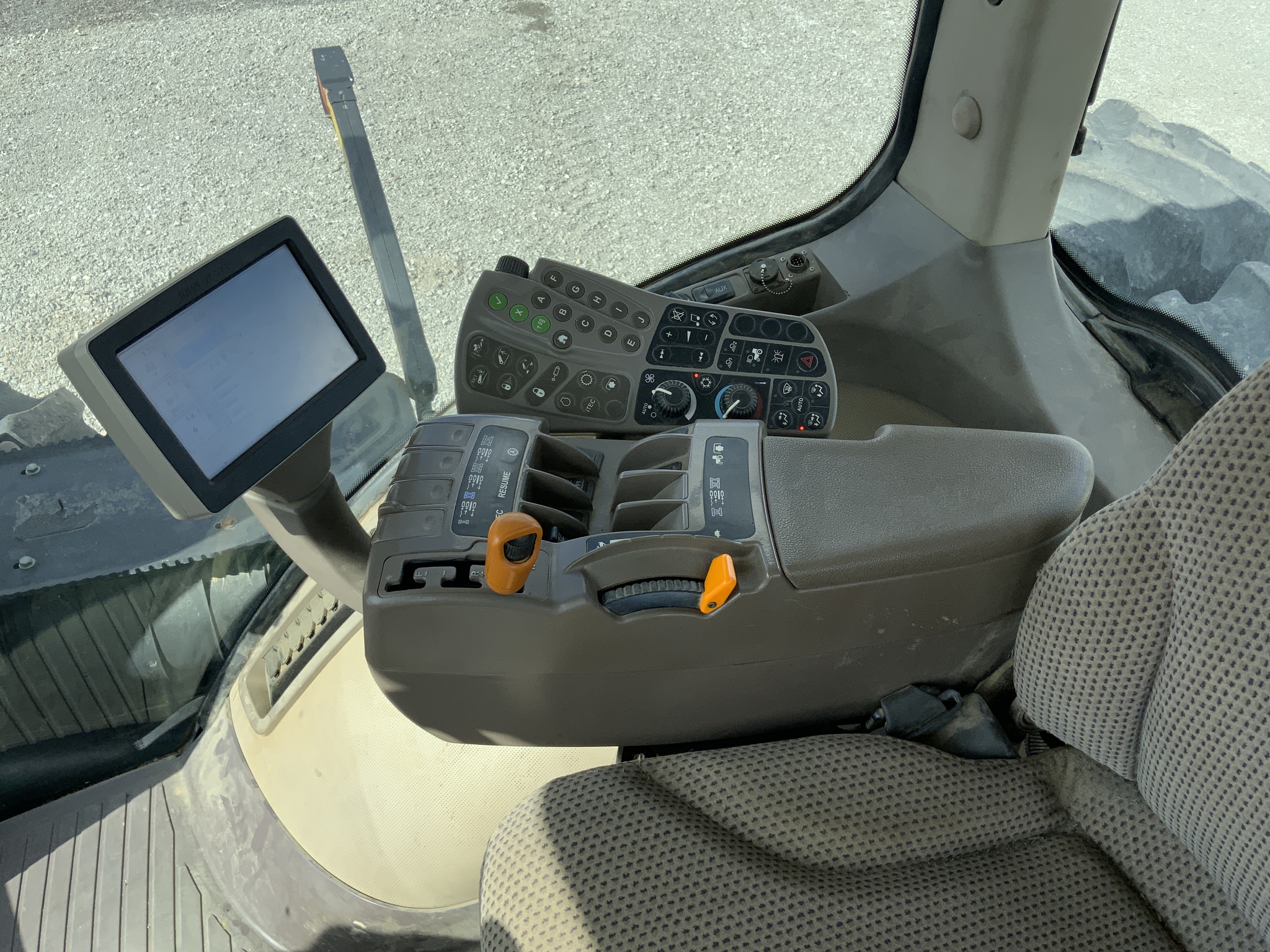 2012 John Deere 9460R Image 26