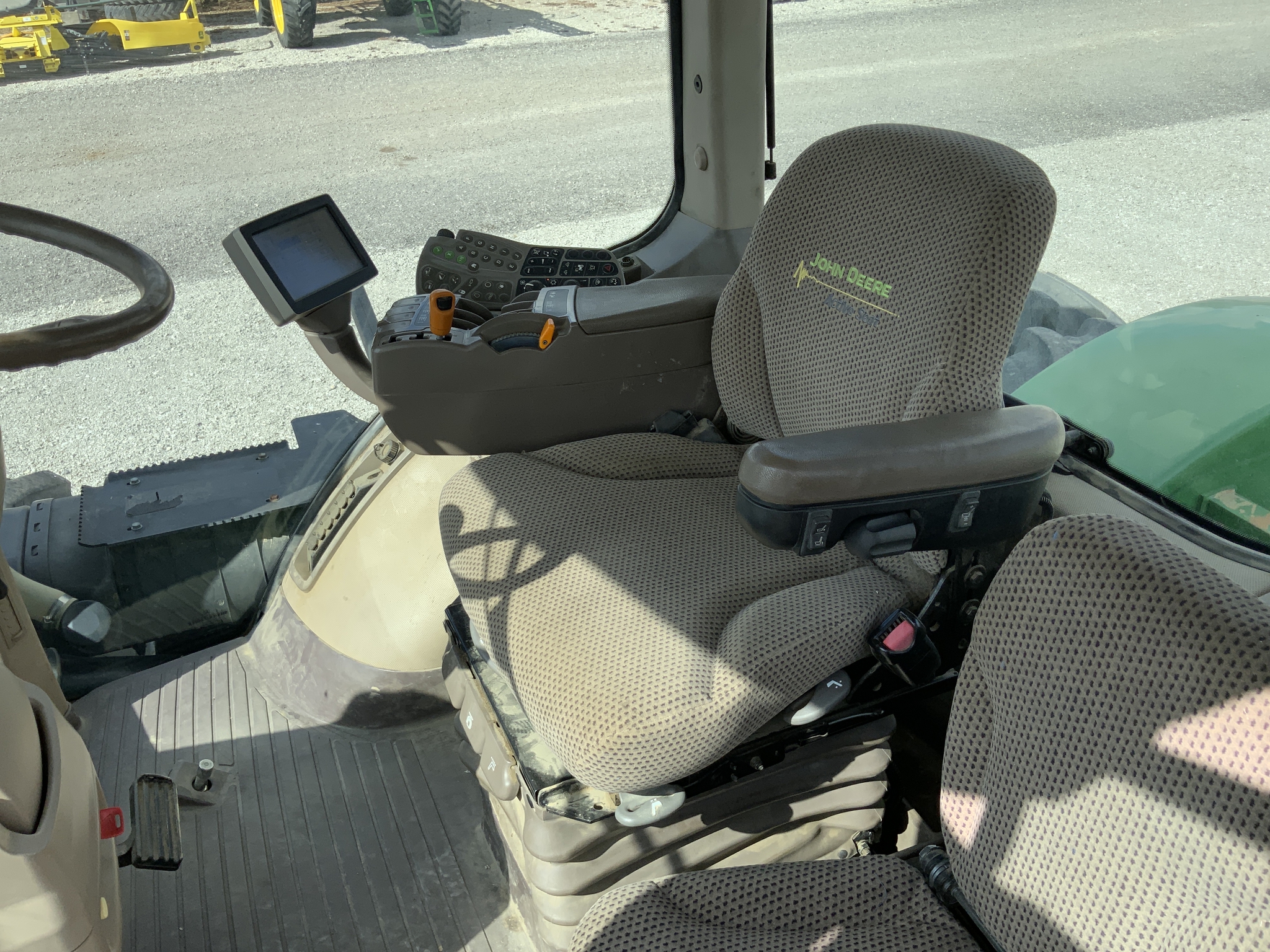 2012 John Deere 9460R Image 31