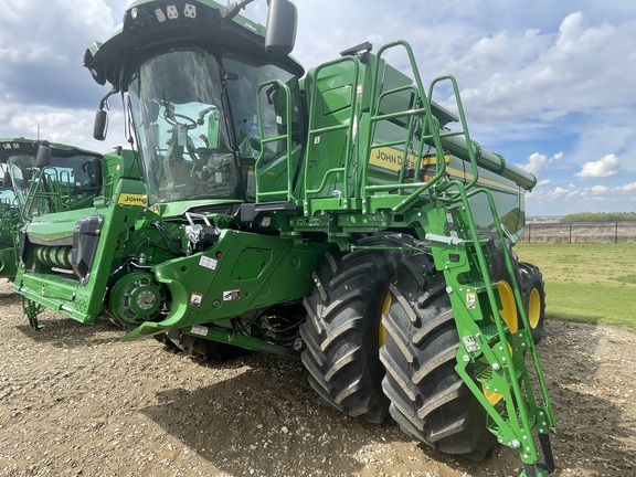 Photo of 2024 John Deere X9 1000