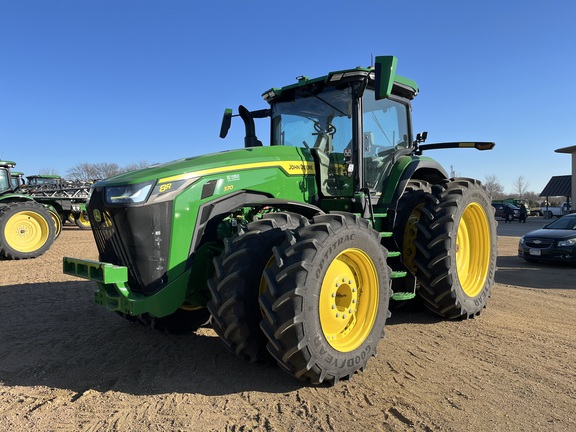  John Deere 8R 370