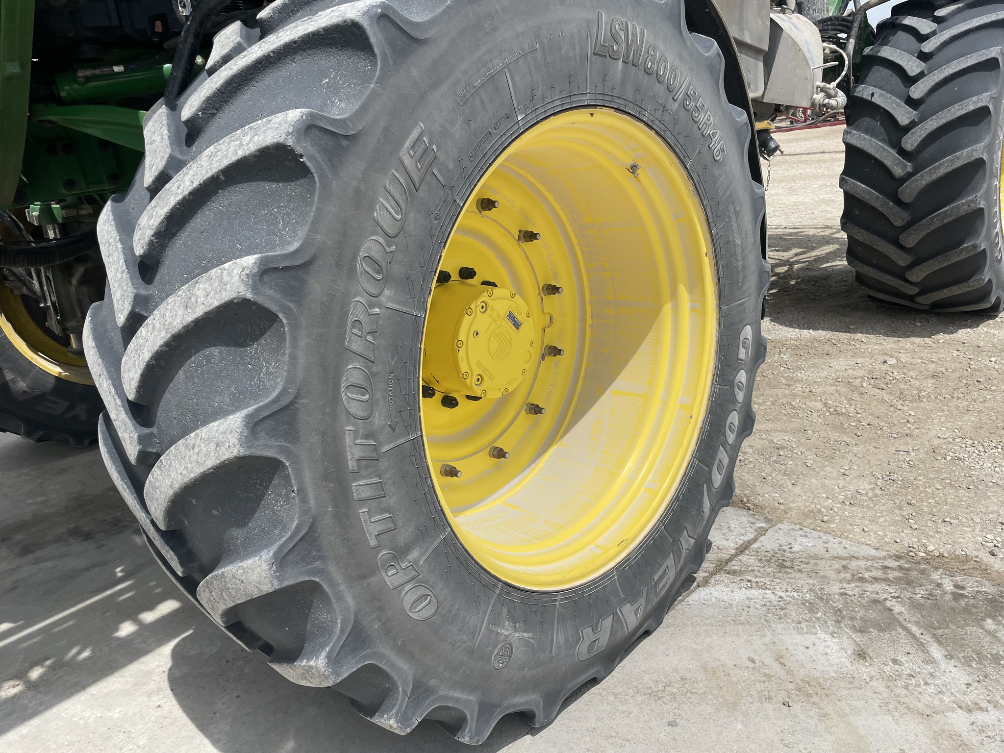 2022 John Deere 616R Image 8