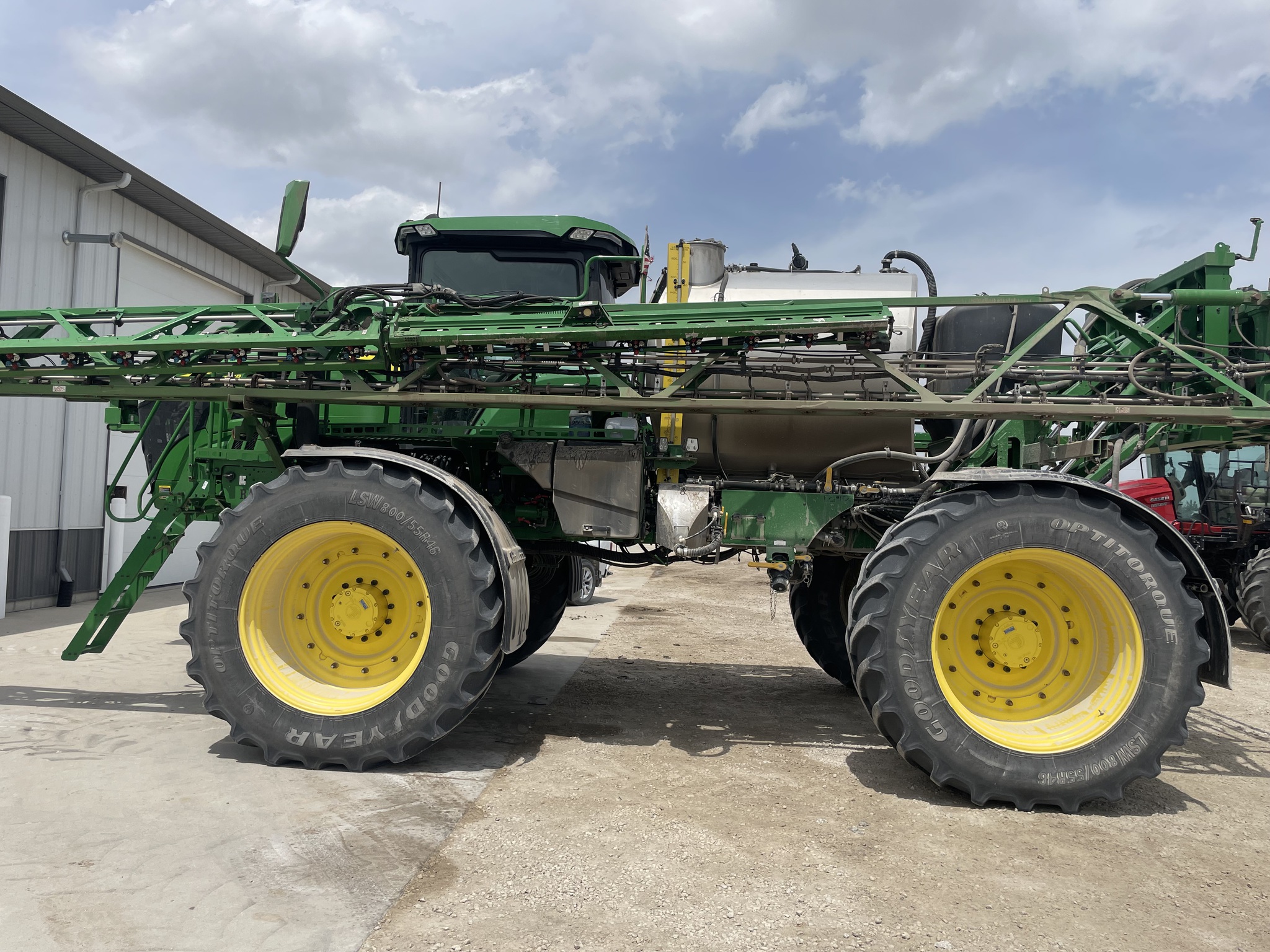 2022 John Deere 616R Image 7