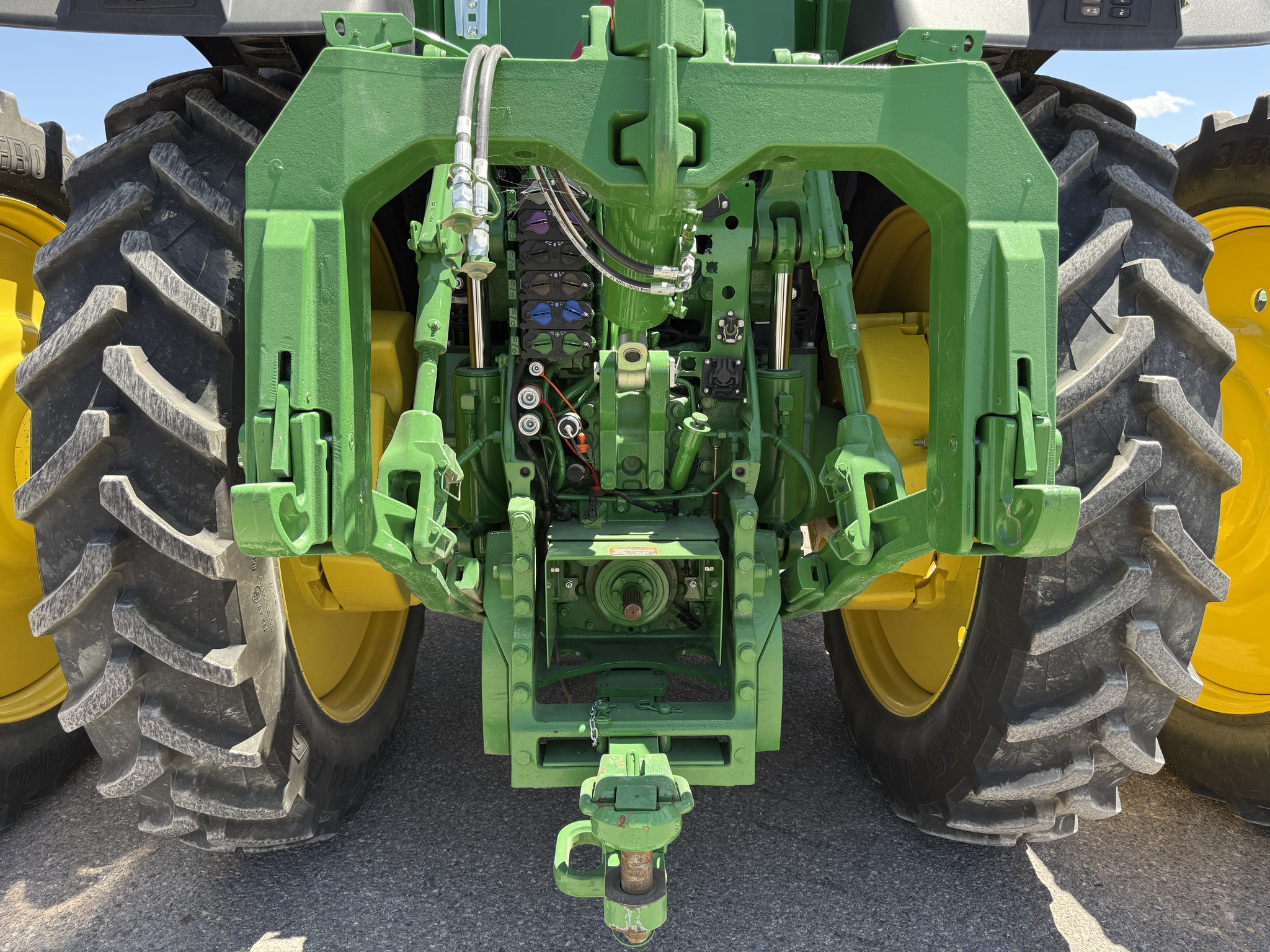 2024 John Deere 8R 310 Image 40