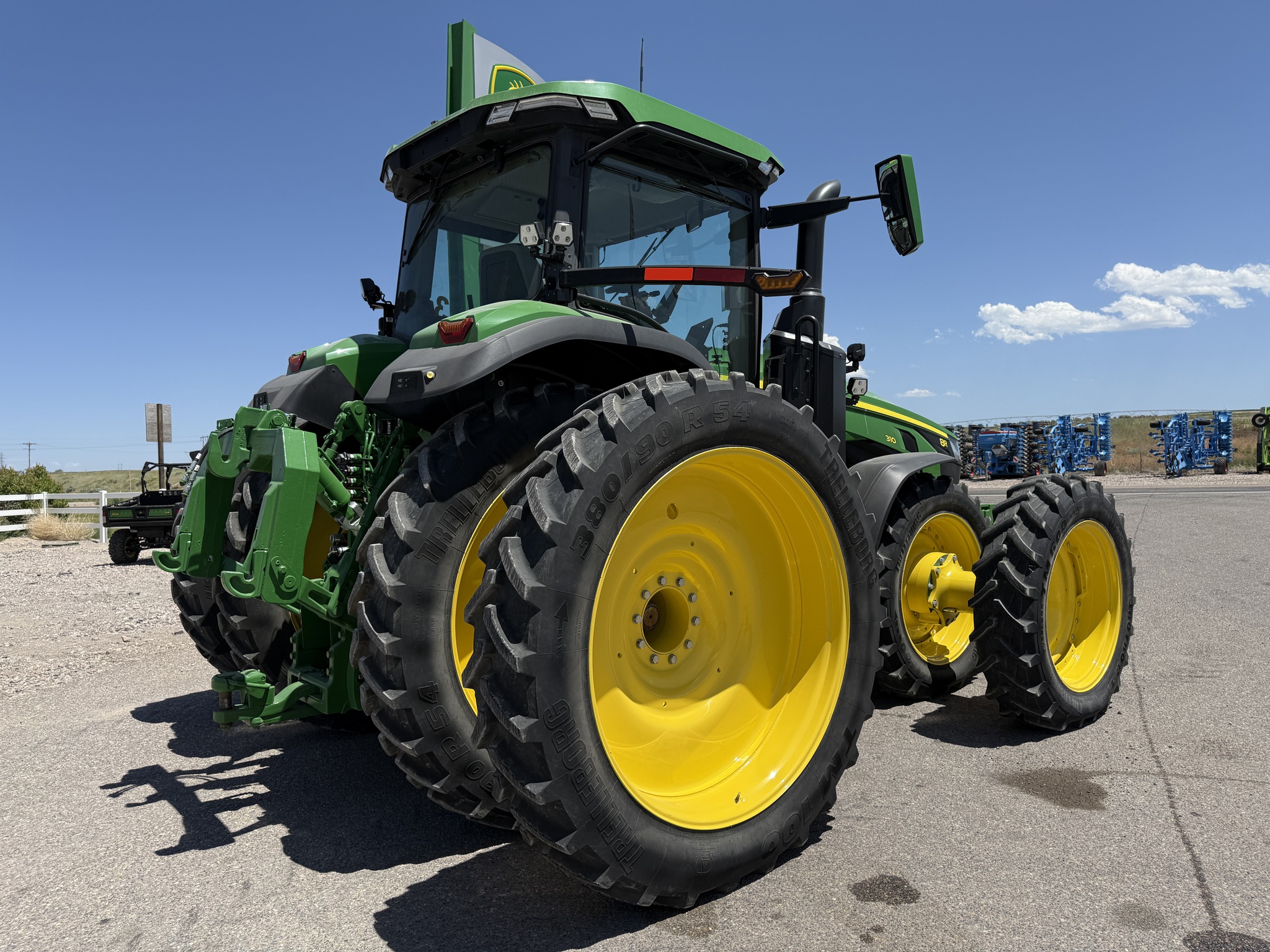 2024 John Deere 8R 310 Image 5