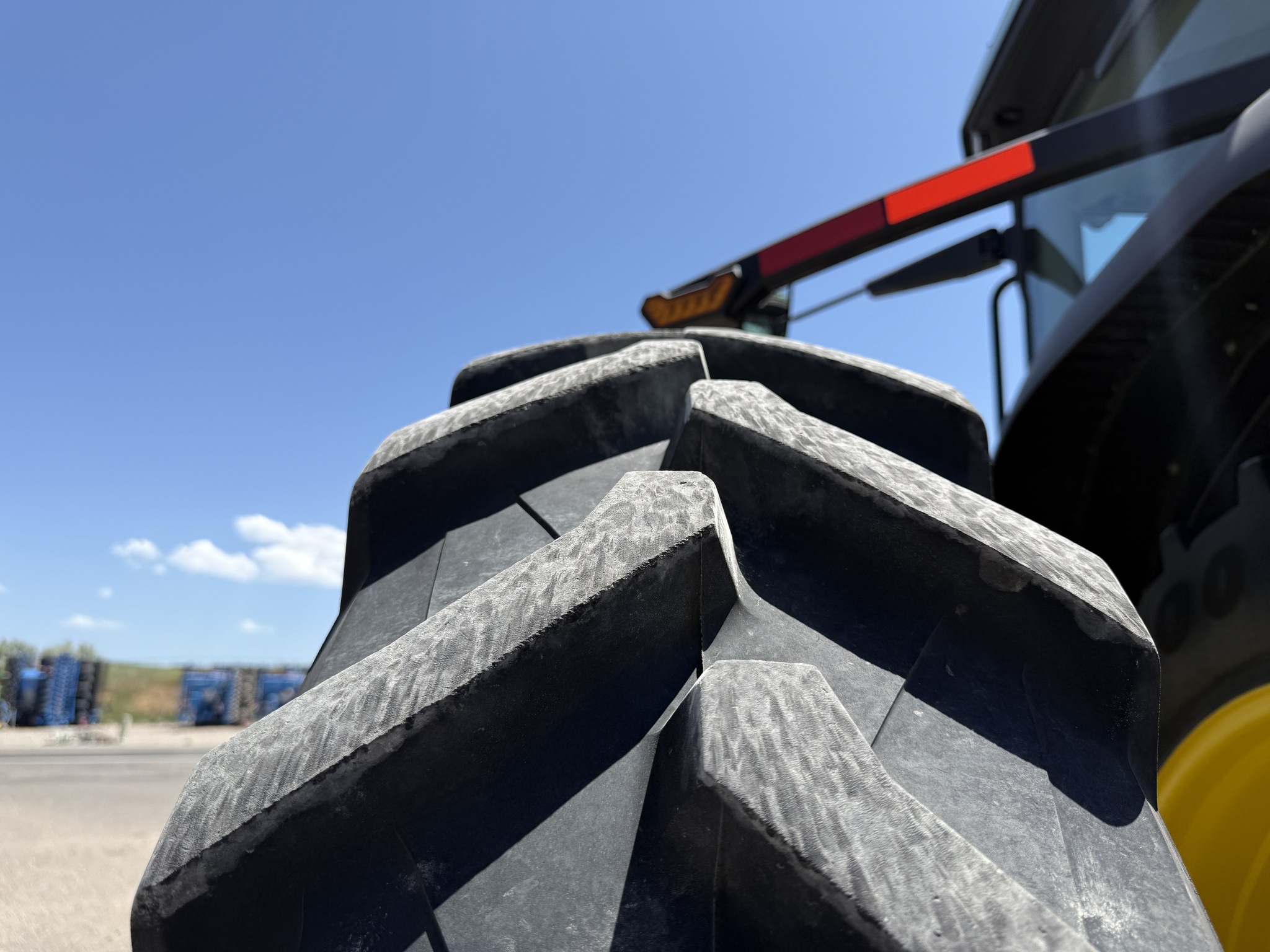 2024 John Deere 8R 310 Image 38