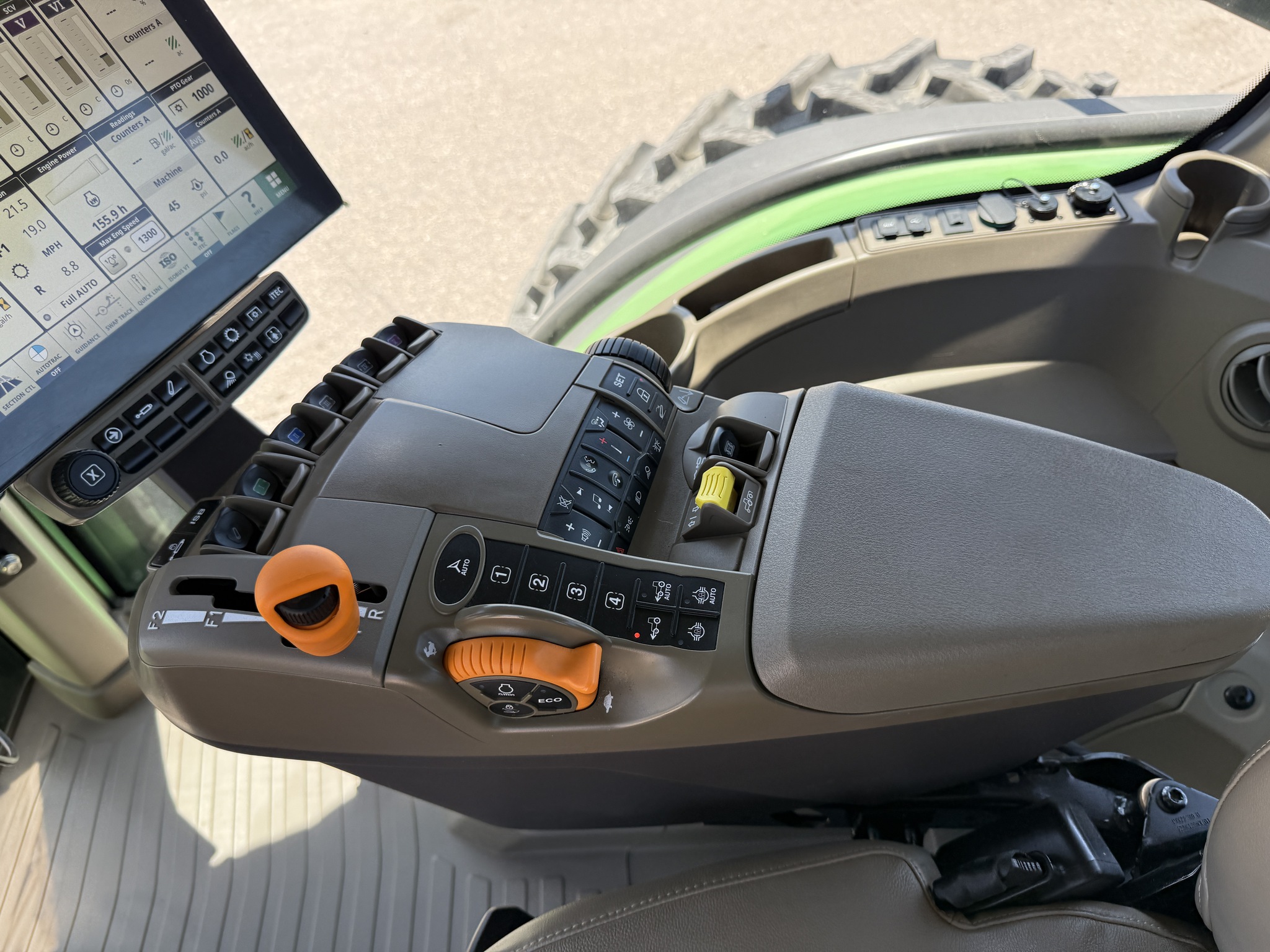 2024 John Deere 8R 310 Image 14