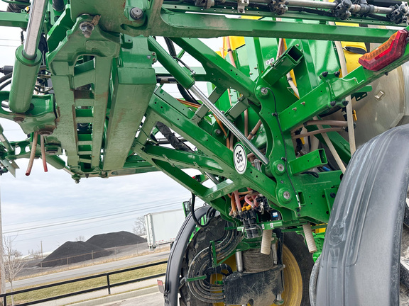 2025 John-Deere 412R