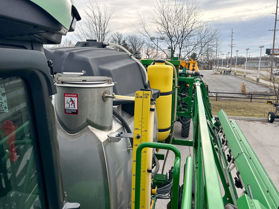 2025 John-Deere 412R