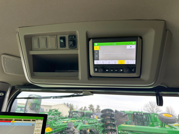 2025 John-Deere 412R