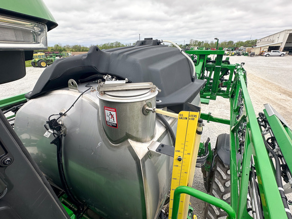 2025 John-Deere 412R