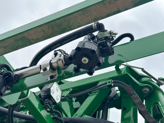 2025 John-Deere 412R