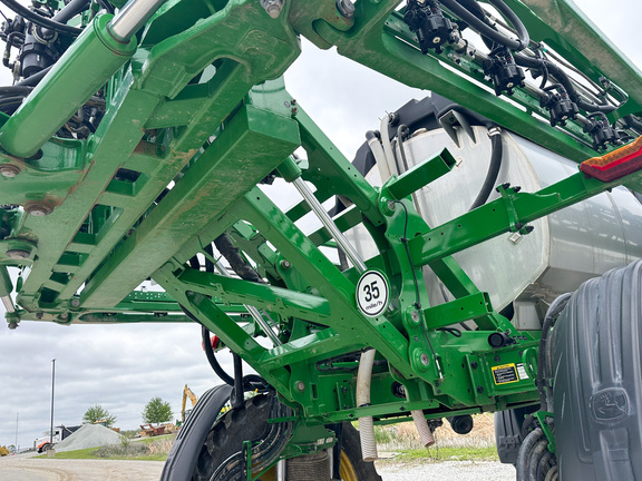 2025 John-Deere 412R