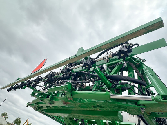 2025 John-Deere 412R