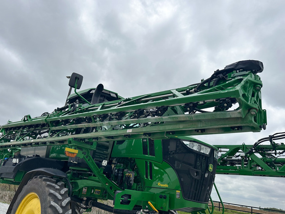 2025 John-Deere 412R