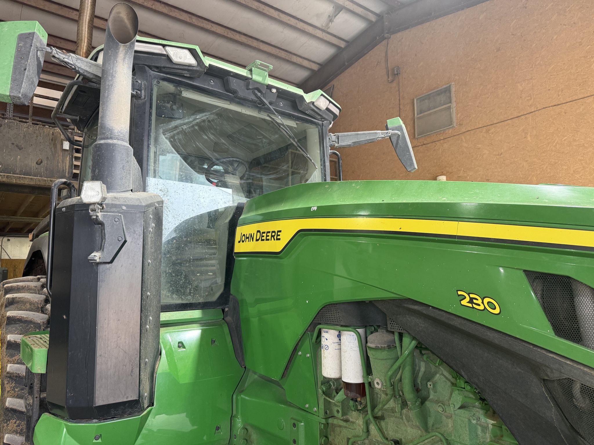 2023 John Deere 8R 230 Image 1