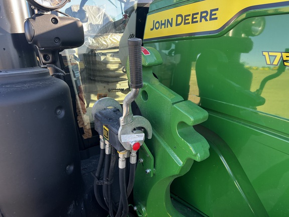 2025 John Deere 6R 175 - Photo21