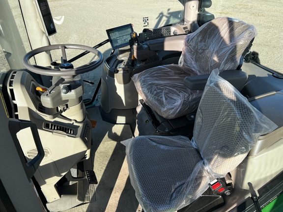 2025 John Deere 6R 175 - Photo30