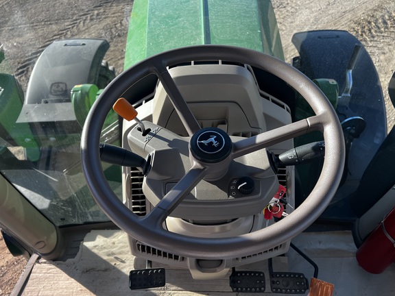 2025 John Deere 6R 175 - Photo31