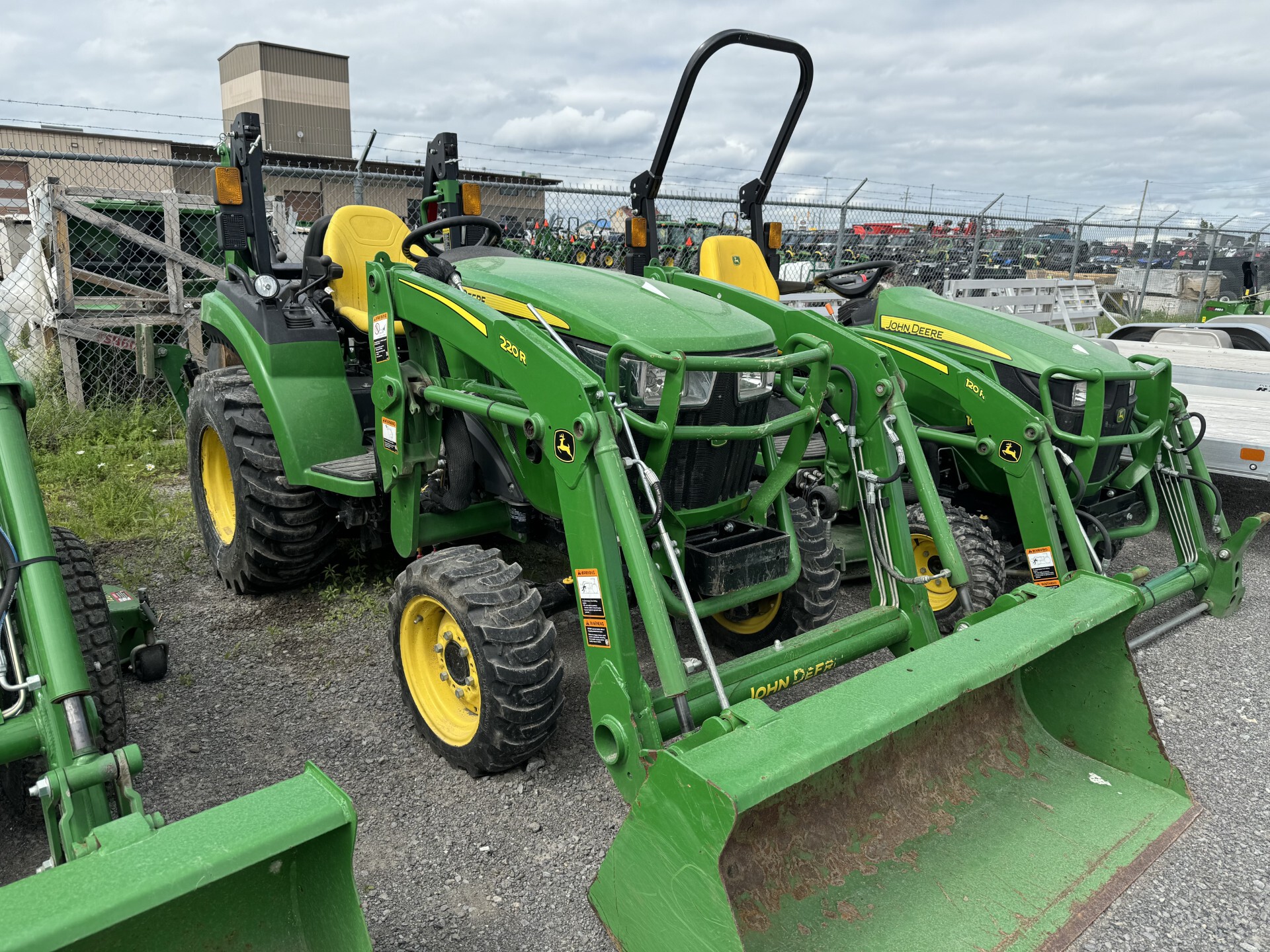 2022 John Deere 2038R Image 1