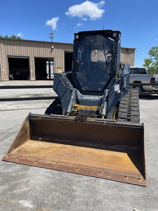 2023 John-Deere 325G
