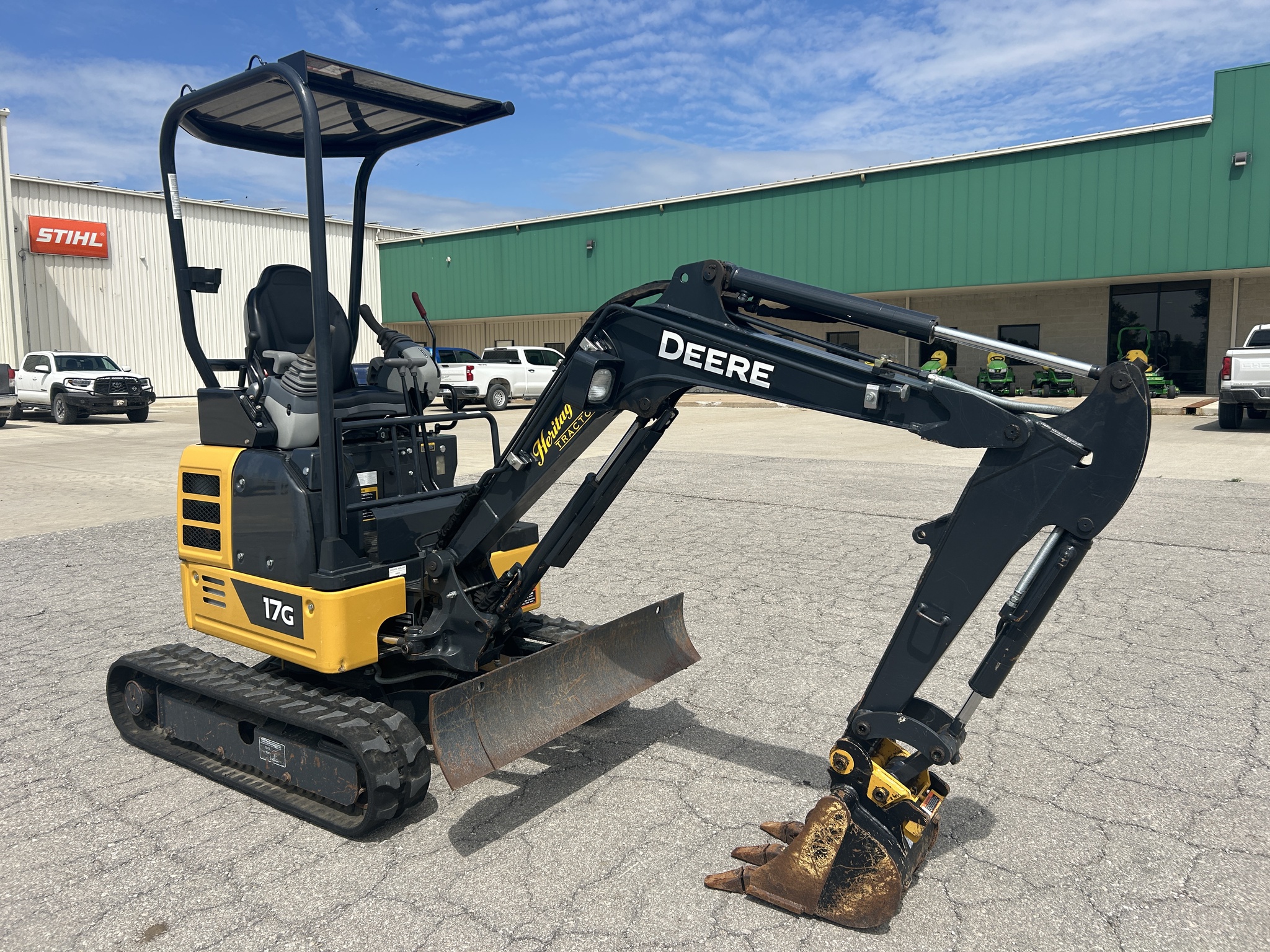  2022 John Deere 17G at Heritage Tractor in Baldwin City, KS