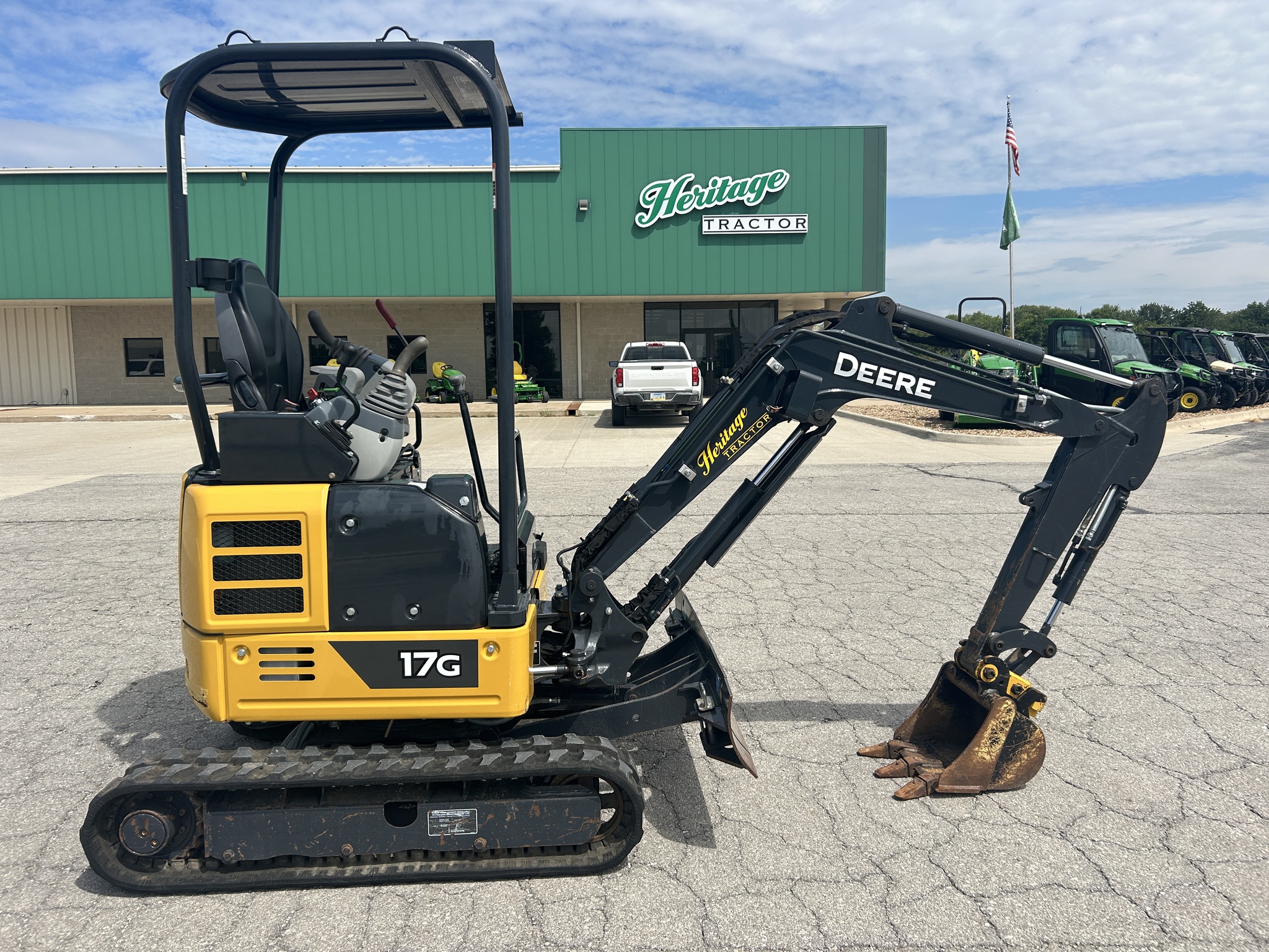  2022 John Deere 17G at Heritage Tractor in Baldwin City, KS